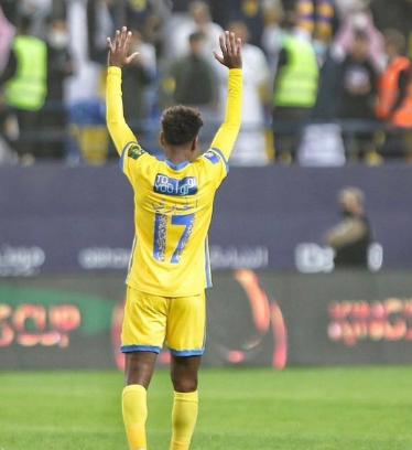 عبدالعزيز الزامل يحذر عبدالله الخيبري